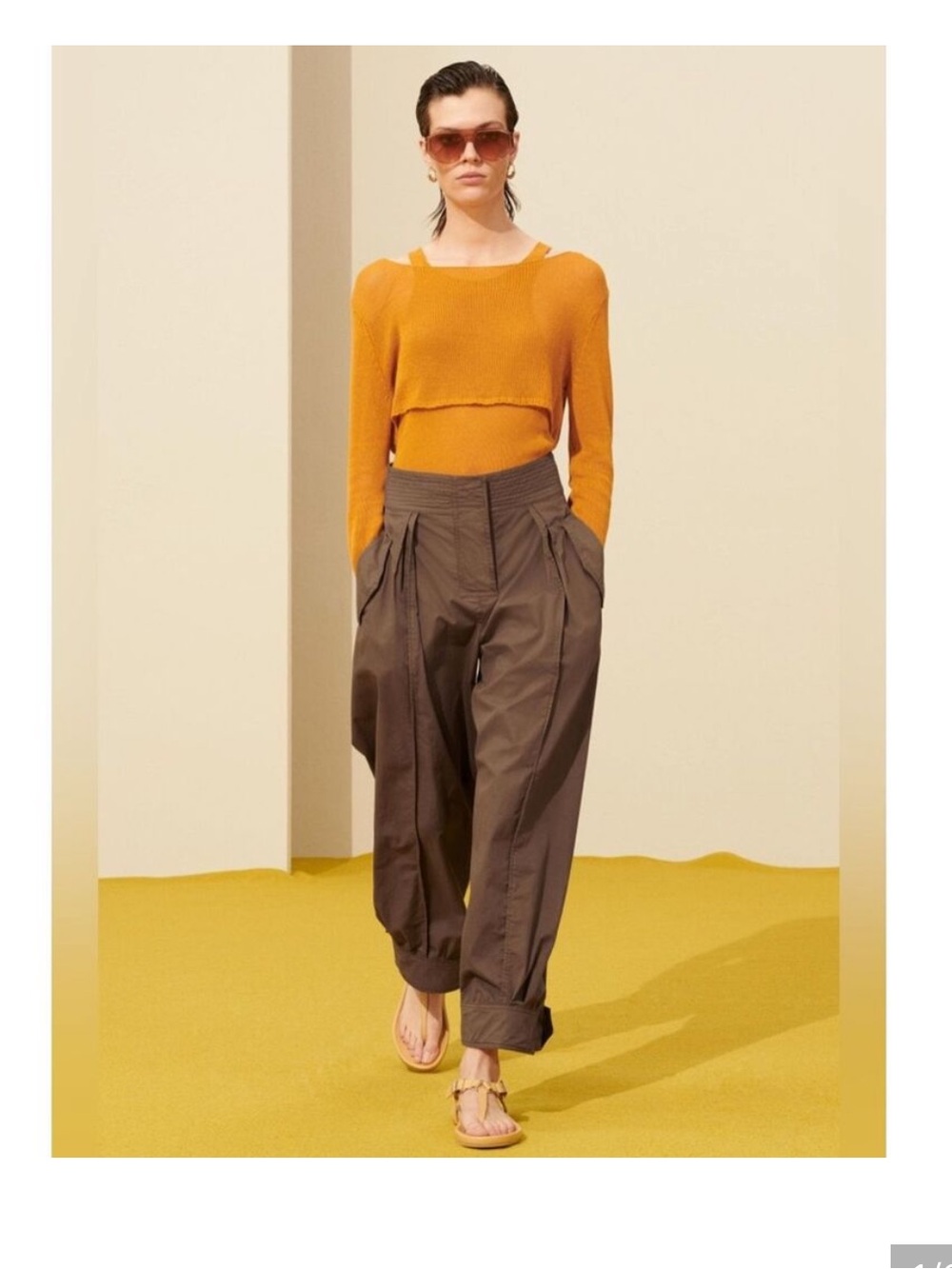 NWT ZARA S
srpls special edition sold out barrel cargo pnt strngs cropped